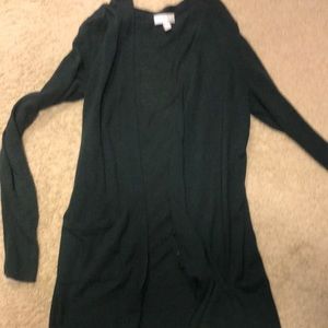 Hip length lightweight cardigan with pockets